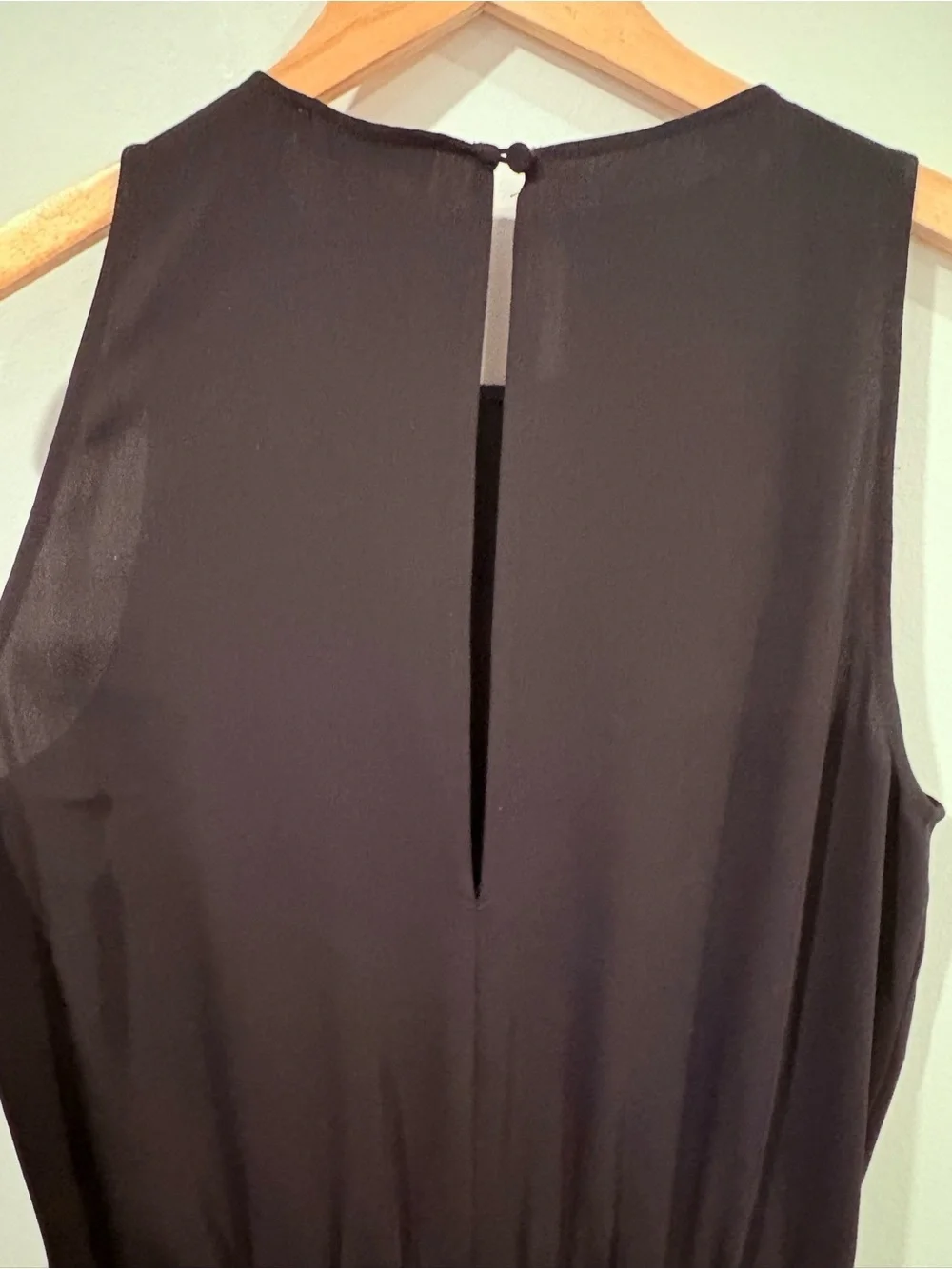 Babaton by Aritzia Black Sleeveless Wide Leg Cropped Jumpsuit Size 6 - Picture 4 of 14